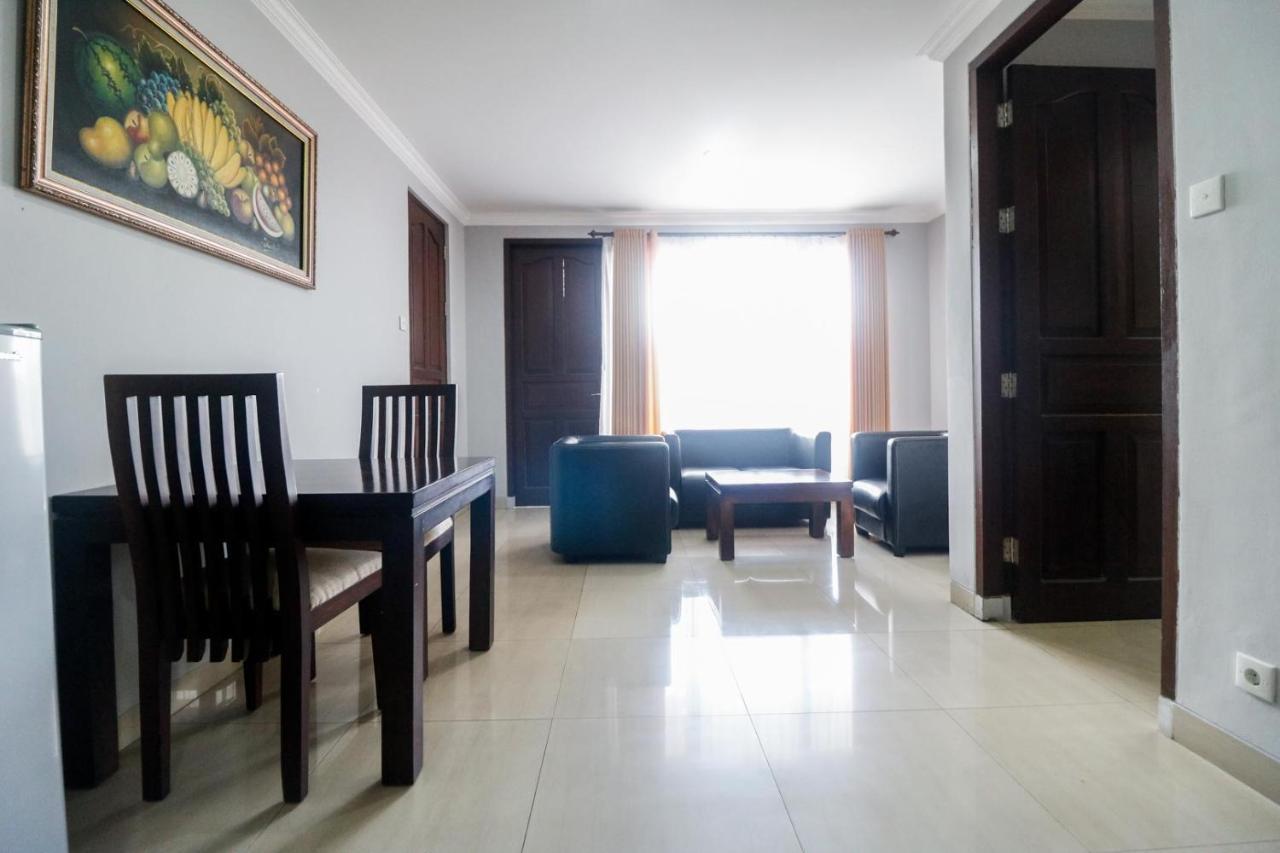 Hotel RedDoorz Premium @ Bukit Damai Indah Balikpapan  Exterior foto